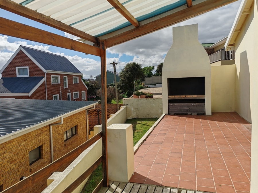 5 Bedroom Property for Sale in Perlemoenbaai Western Cape
